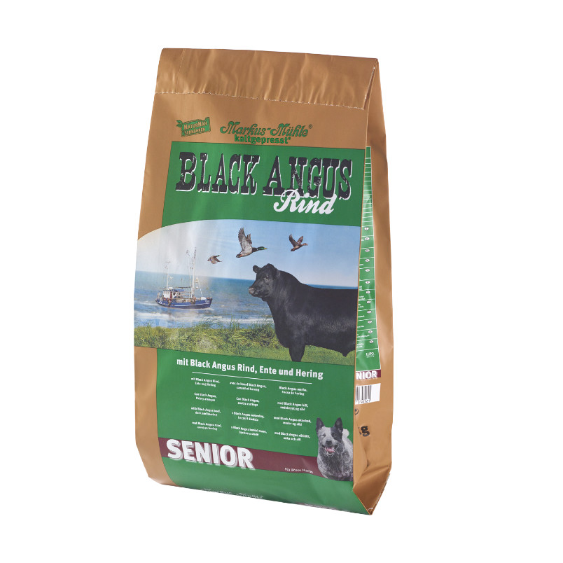 Markus-Mühle Senior met Black Angus rund hondenvoer