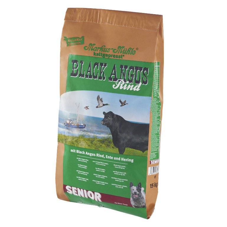 Markus-Mühle Senior met Black Angus rund hondenvoer