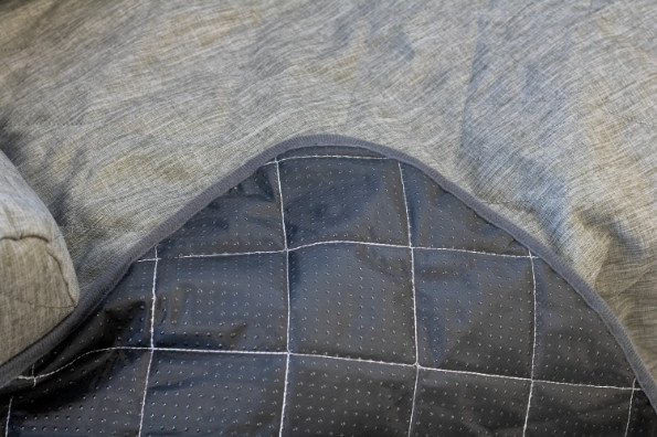 Brekz Stockholm soffkudde för hund - grå